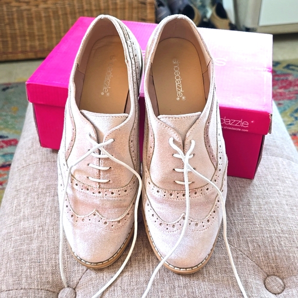 Pink Velvet Oxford shoe Women's size 9 - Picture 2 of 5